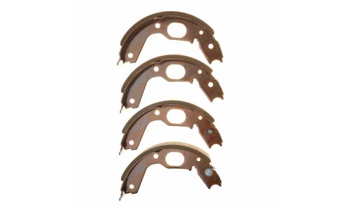 Колодки тормозные барабанные Avantech, комплект на ось (4 шт), арт. AVS0503