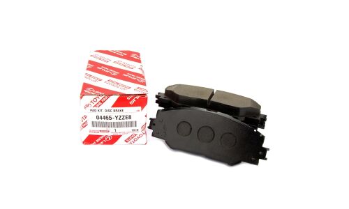 Колодки тормозные дисковые Toyota, передние, комплект на ось (4 шт), арт. 04465-YZZE8